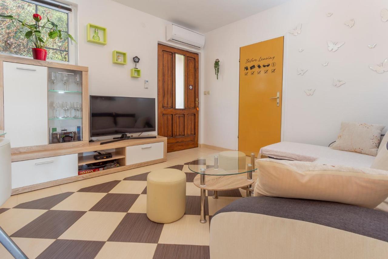 Apartment Apartment Avelini-1 Hvar Town